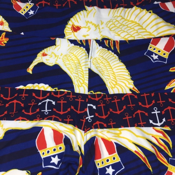 LuLaRoe NWOT T/C Americana buttery soft leggings. - Picture 8 of 8